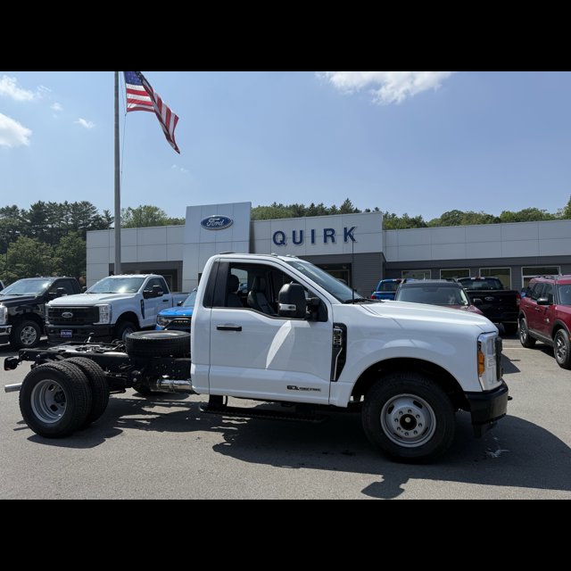 2023 Ford Super Duty F-350 DRW XL thumbnail 2