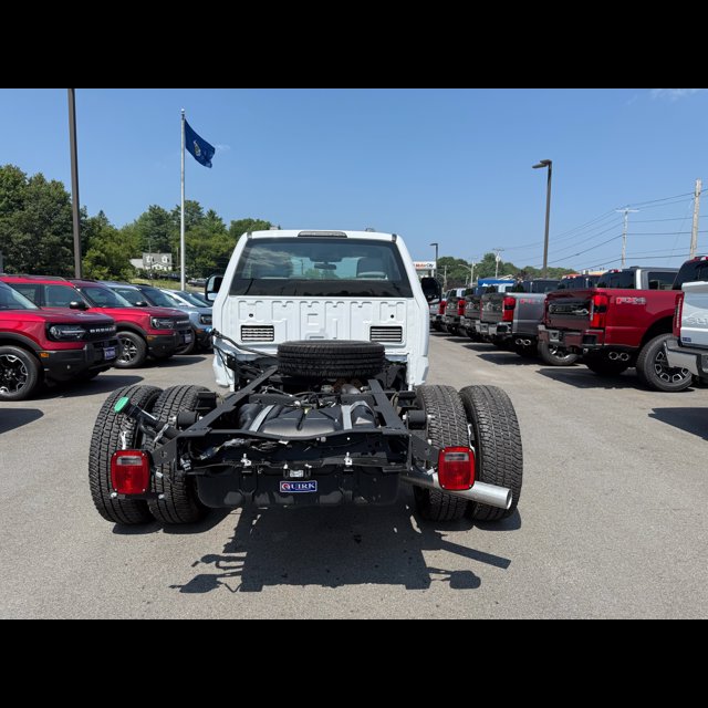 2023 Ford Super Duty F-350 DRW XL thumbnail 6