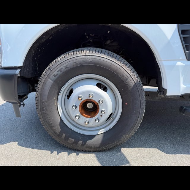 2023 Ford Super Duty F-350 DRW XL thumbnail 13