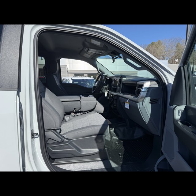 2026 Ford Super Duty F-250 SRW XL thumbnail 2