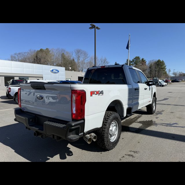 2026 Ford Super Duty F-250 SRW XL thumbnail 6
