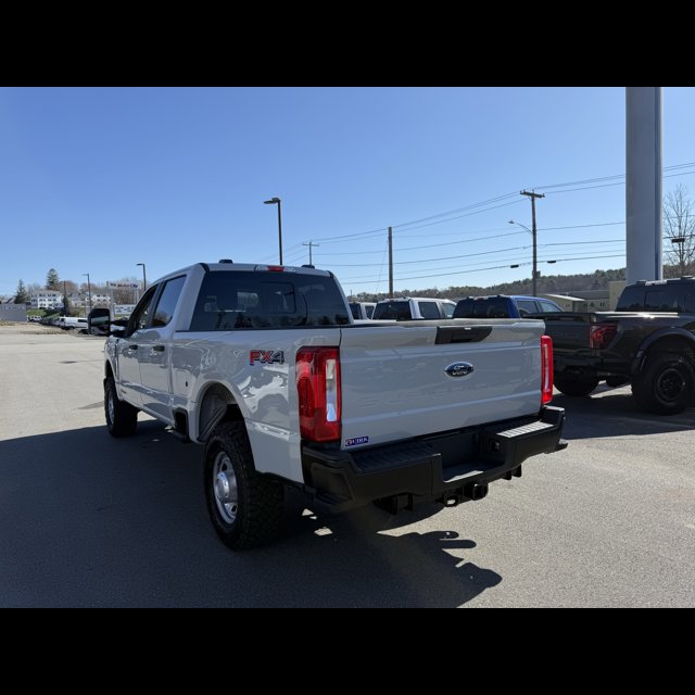 2026 Ford Super Duty F-250 SRW XL thumbnail 9