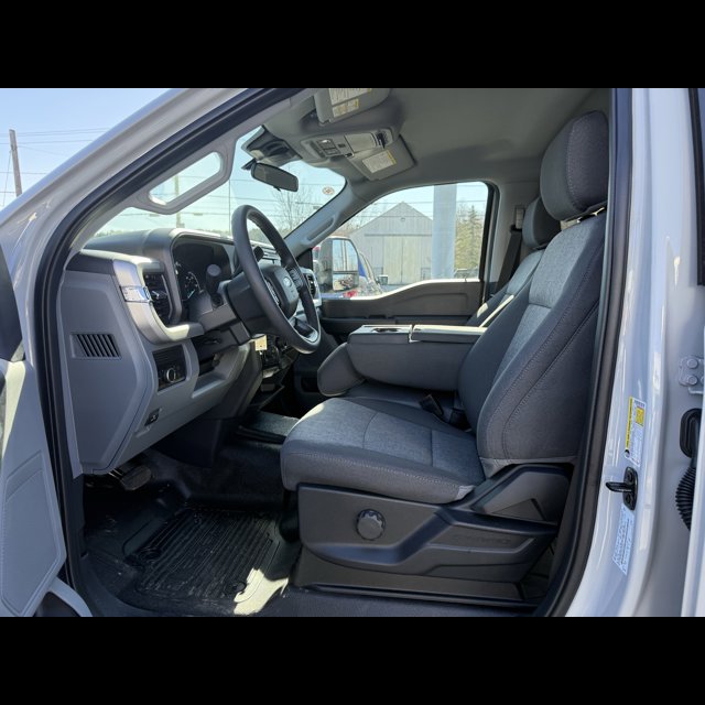 2026 Ford Super Duty F-250 SRW XL thumbnail 12