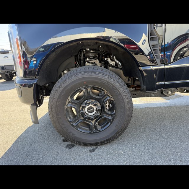 2026 Ford Super Duty F-350 SRW Base thumbnail 14