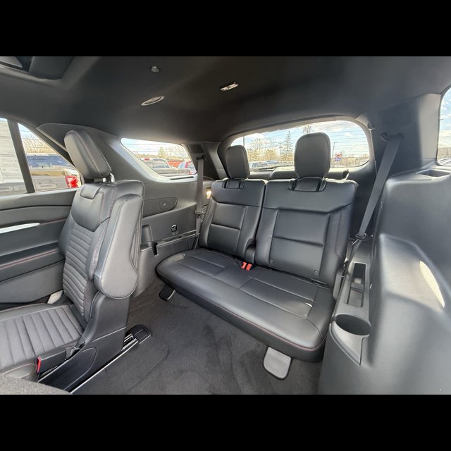 2026 Ford Explorer ST-Line thumbnail 12