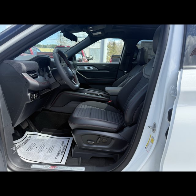 2026 Ford Explorer ST-Line thumbnail 14