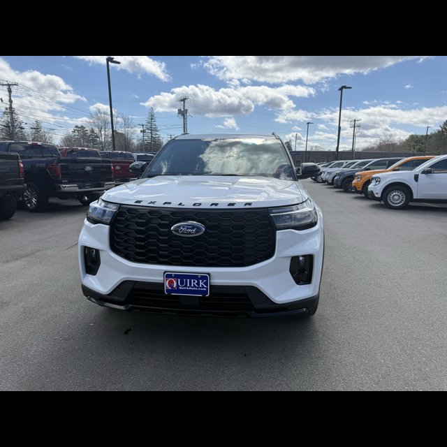 2026 Ford Explorer ST-Line thumbnail 17