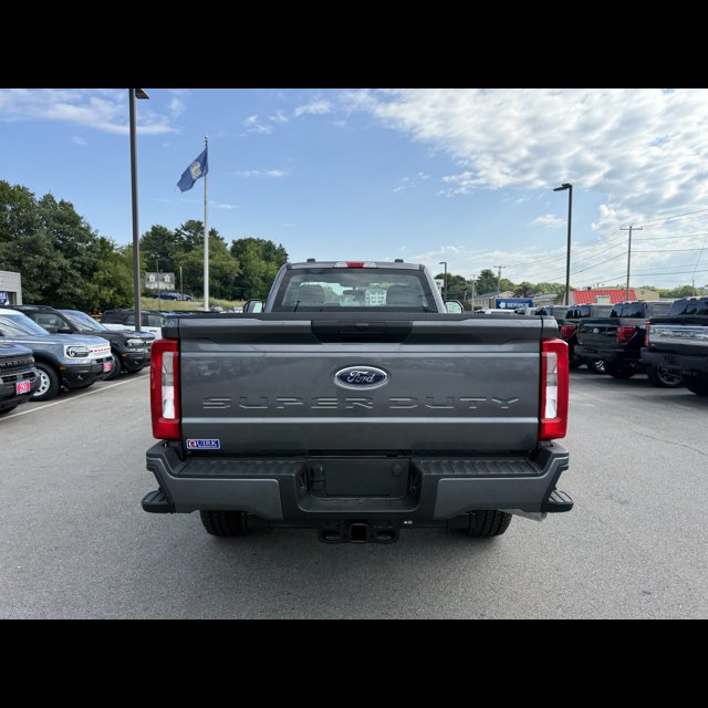 2026 Ford Super Duty F-250 SRW Base thumbnail 6