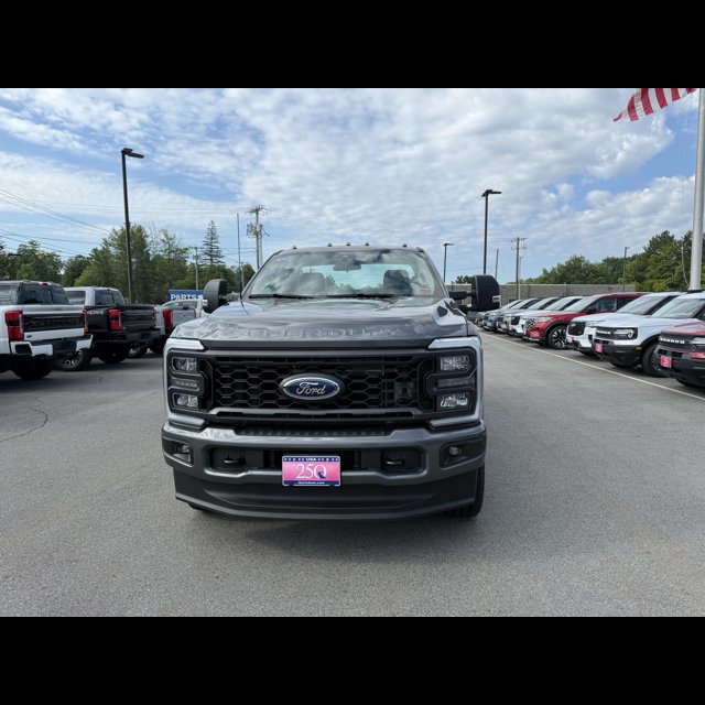 2026 Ford Super Duty F-250 SRW Base thumbnail 13