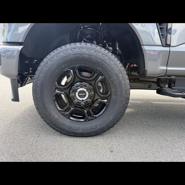 2026 Ford Super Duty F-250 SRW Base thumbnail 14