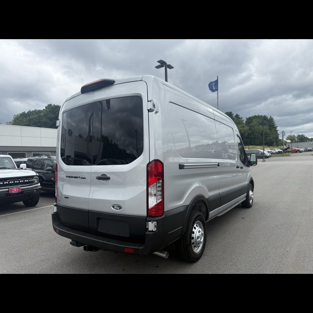 2026 Ford Transit Cargo Van Base thumbnail 7