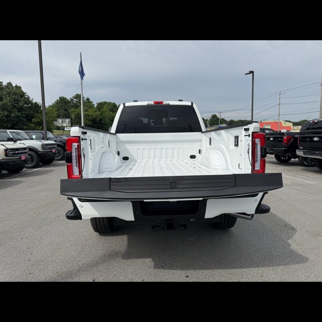 2026 Ford Super Duty F-350 SRW Base thumbnail 8