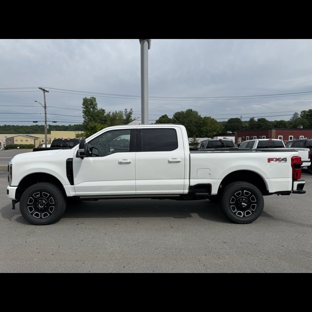 2026 Ford Super Duty F-350 SRW Base thumbnail 10