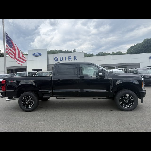 2026 Ford Super Duty F-350 SRW Base thumbnail 2