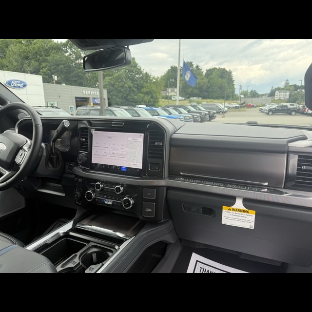 2026 Ford Super Duty F-350 SRW Base thumbnail 4