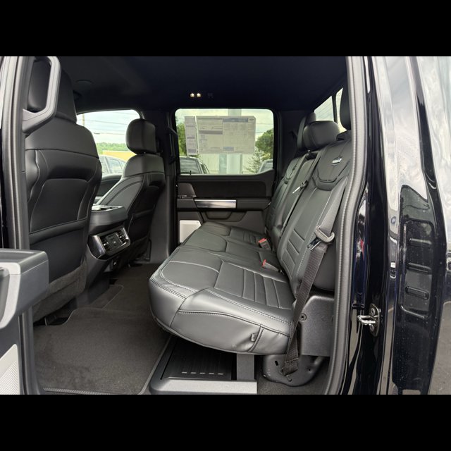 2026 Ford Super Duty F-350 SRW Base thumbnail 11