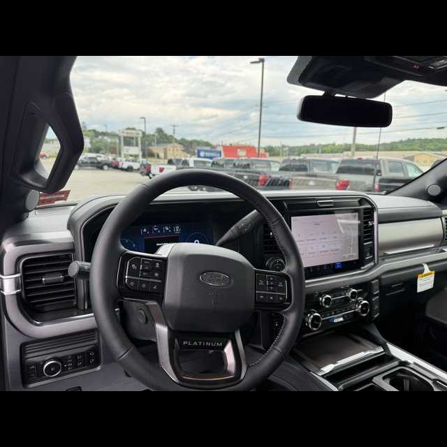 2026 Ford Super Duty F-350 SRW Base thumbnail 13