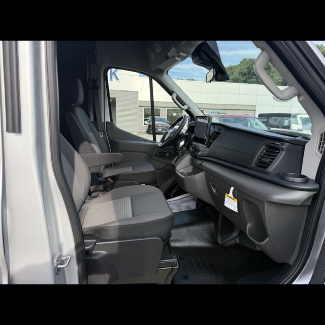 2026 Ford Transit Cargo Van Base thumbnail 3
