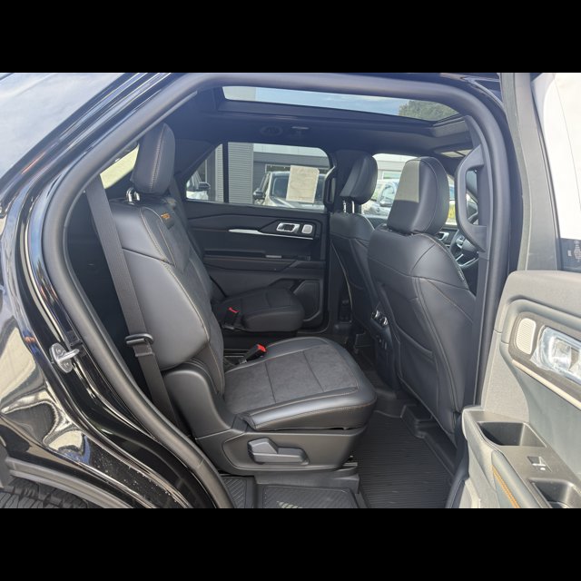 2026 Ford Explorer Tremor thumbnail 5