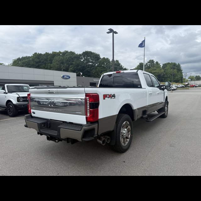 2026 Ford Super Duty F-250 SRW Base thumbnail 6