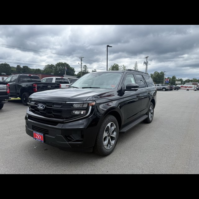 2027 Ford Expedition Active thumbnail 16
