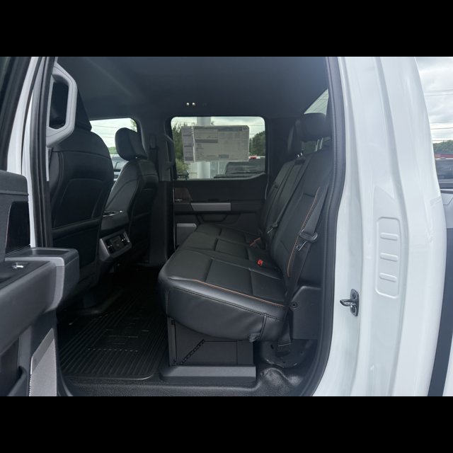 2026 Ford Super Duty F-350 DRW Base thumbnail 11