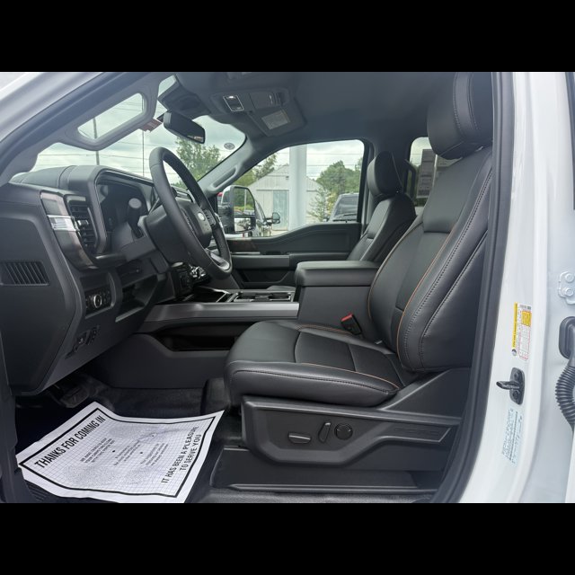 2026 Ford Super Duty F-350 DRW Base thumbnail 12
