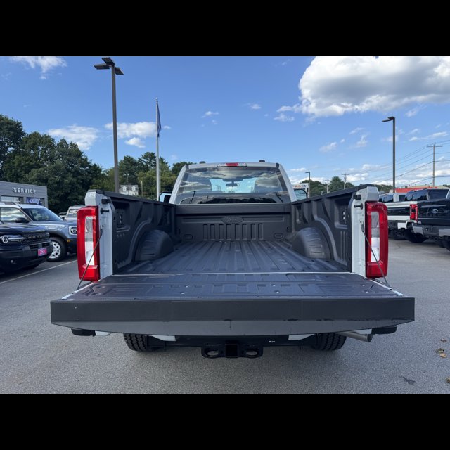 2026 Ford Super Duty F-250 SRW Base thumbnail 7