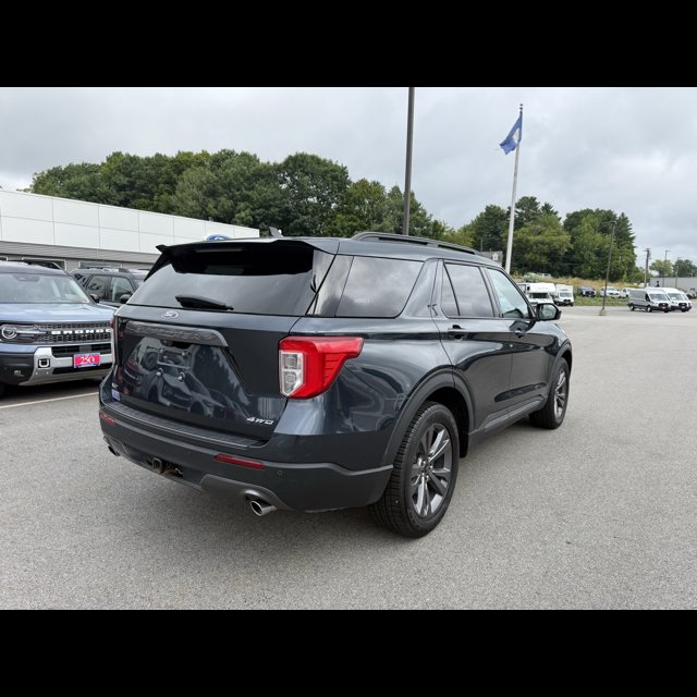 2023 Ford Explorer XLT thumbnail 7