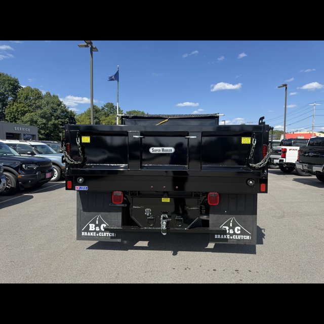 2026 Ford Super Duty F-350 DRW Base thumbnail 6