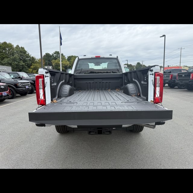 2026 Ford Super Duty F-250 SRW Base thumbnail 7