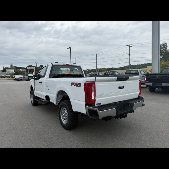 2026 Ford Super Duty F-250 SRW Base thumbnail 8