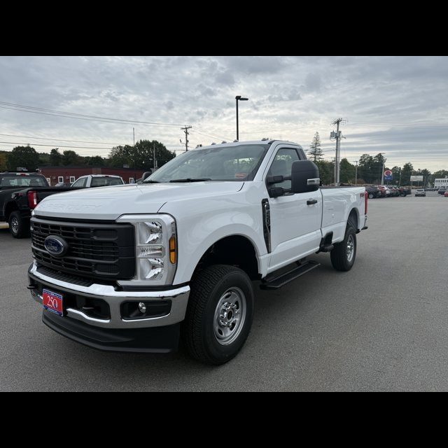 2026 Ford Super Duty F-250 SRW Base thumbnail 12