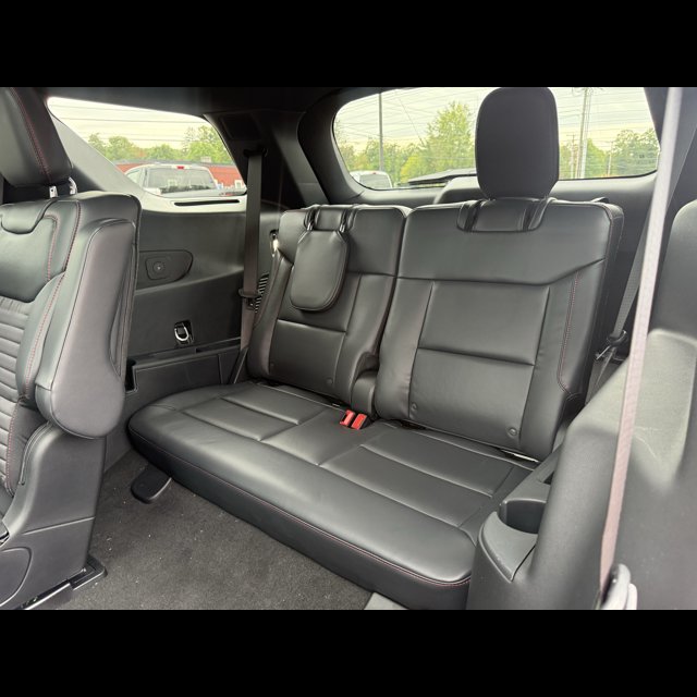 2026 Ford Explorer ST-Line thumbnail 12