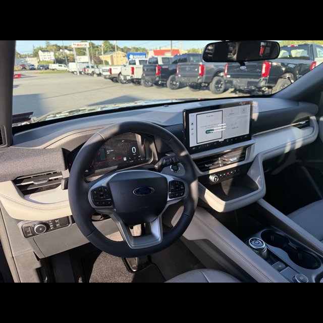 2027 Ford Explorer Base thumbnail 15