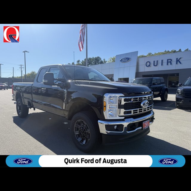 2027 Ford Super Duty F-350 SRW Base