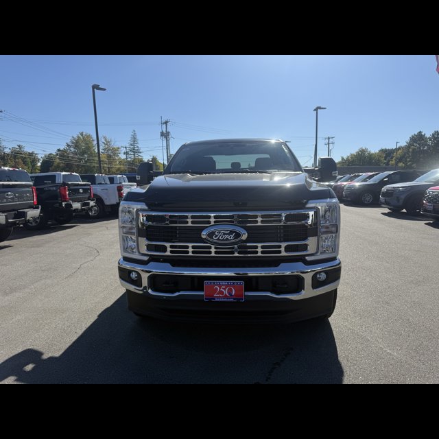 2027 Ford Super Duty F-350 SRW Base thumbnail 15