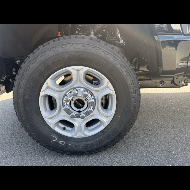 2027 Ford Super Duty F-350 SRW Base thumbnail 16