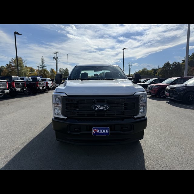2027 Ford Super Duty F-350 SRW Base thumbnail 15