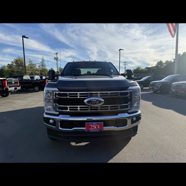 2026 Ford Super Duty F-350 SRW XLT thumbnail 15