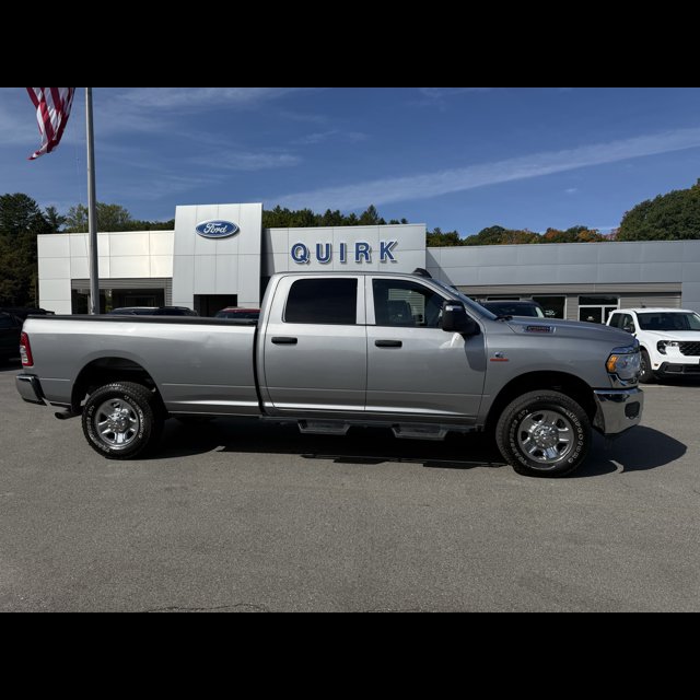 2024 Ram 2500 Tradesman thumbnail 2