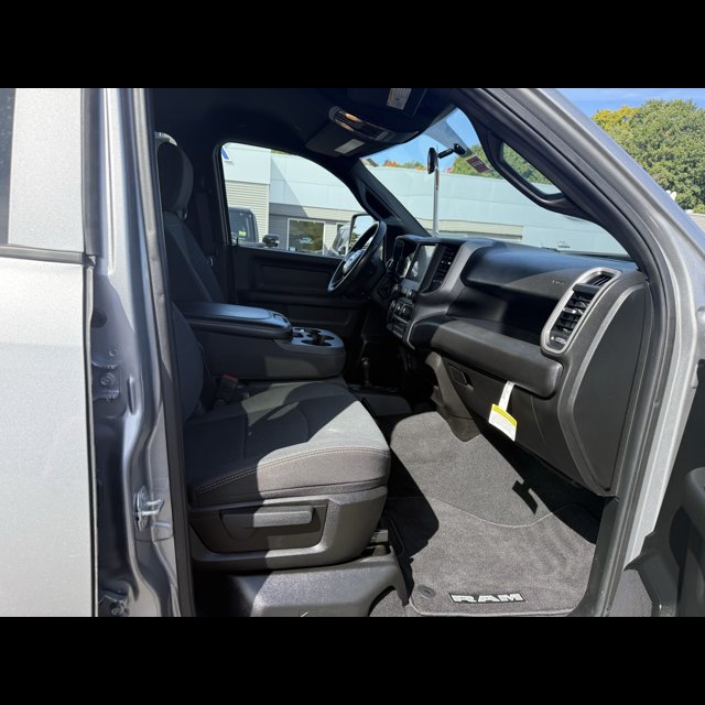2024 Ram 2500 Tradesman thumbnail 6