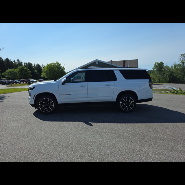 2026 Chevrolet Suburban RST thumbnail 2