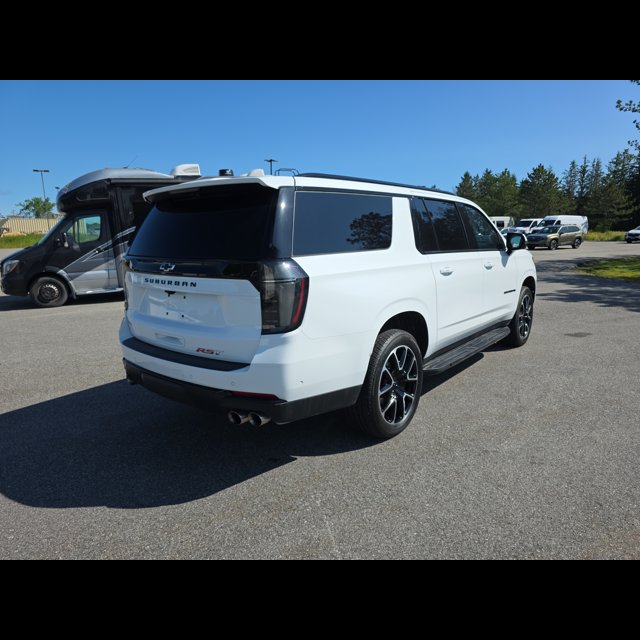 2026 Chevrolet Suburban RST thumbnail 5