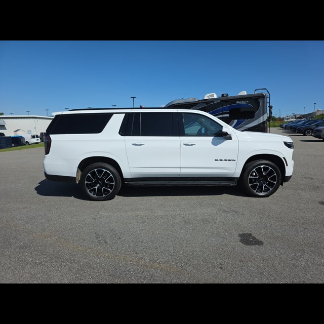 2026 Chevrolet Suburban RST thumbnail 6