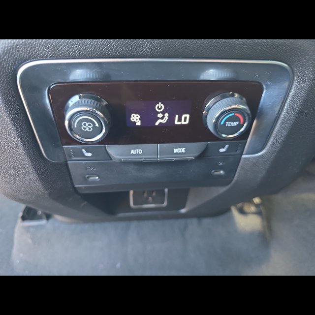 2026 Chevrolet Suburban RST thumbnail 12