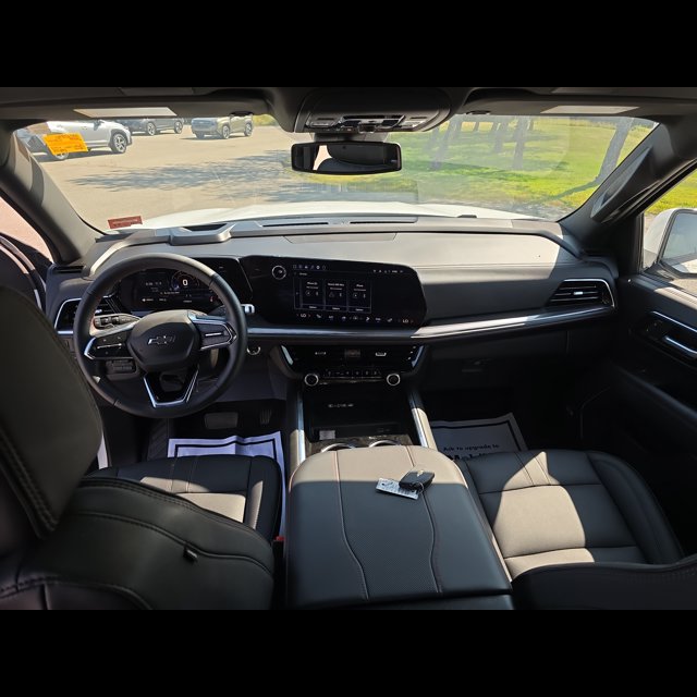 2026 Chevrolet Suburban RST thumbnail 13