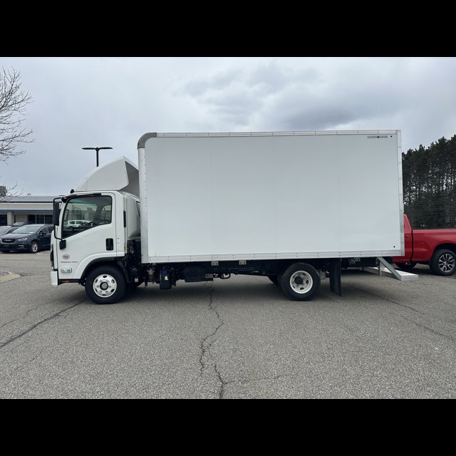 2025 Chevrolet 4500 HD LCF Diesel Base thumbnail 2