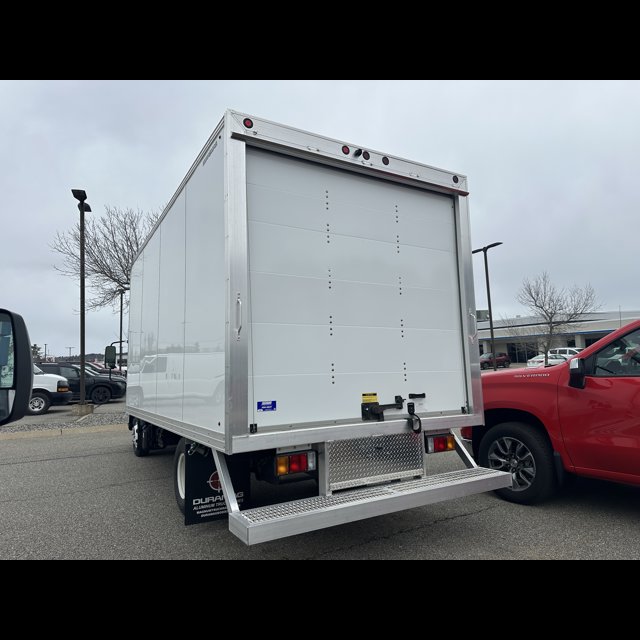 2025 Chevrolet 4500 HD LCF Diesel Base thumbnail 3