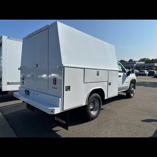 2025 Chevrolet Silverado 3500HD CC Work Truck thumbnail 5